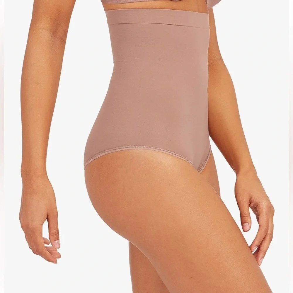 SPANX Power Series High Waisted Brief Women 1X Lightweight All Day Wear NWT